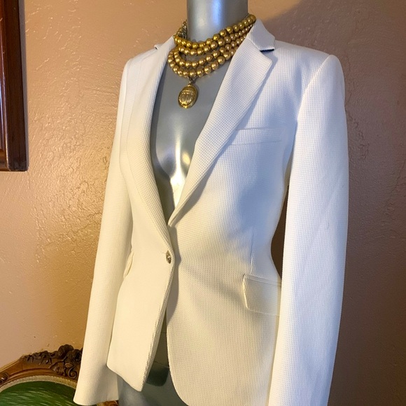 Zara Woman Jackets & Blazers - Zara White Textured Single Breasted Blazer.  SZ XS